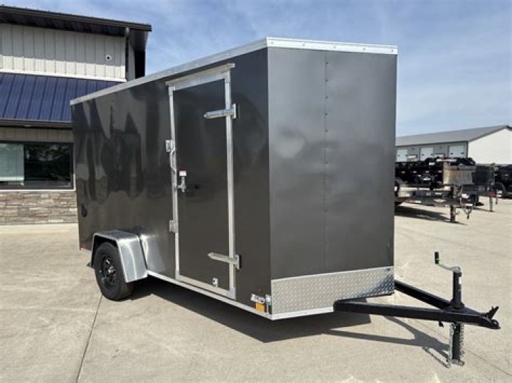 Who makes V-cross trailers?