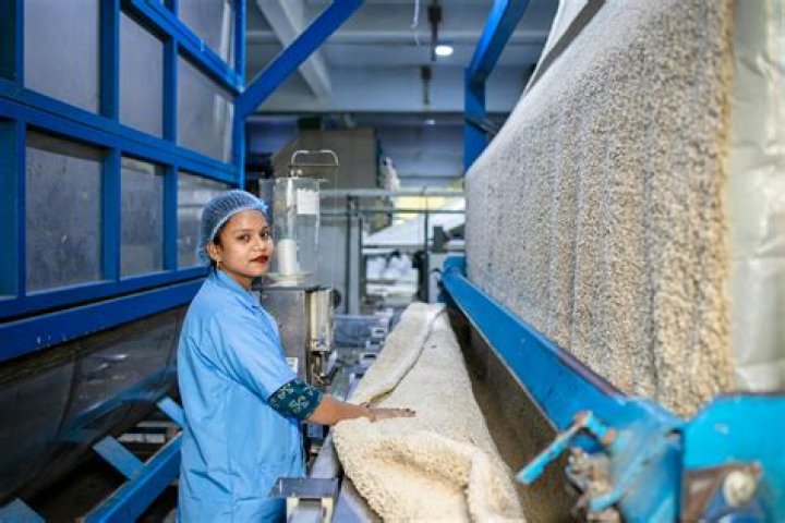Who manufactures Laufenn?
