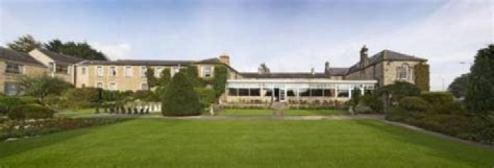 Who owns the George Hotel at chollerford?