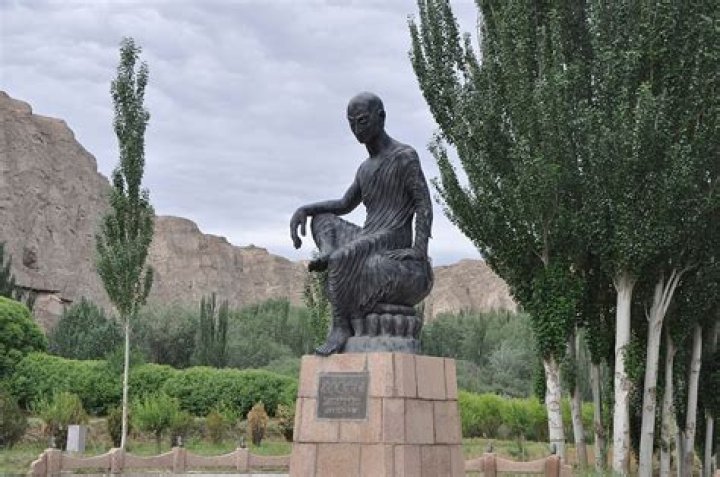Who was kumarajiva in history?