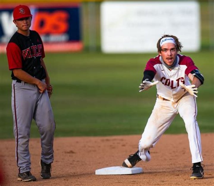 Who won 2021 high school baseball?