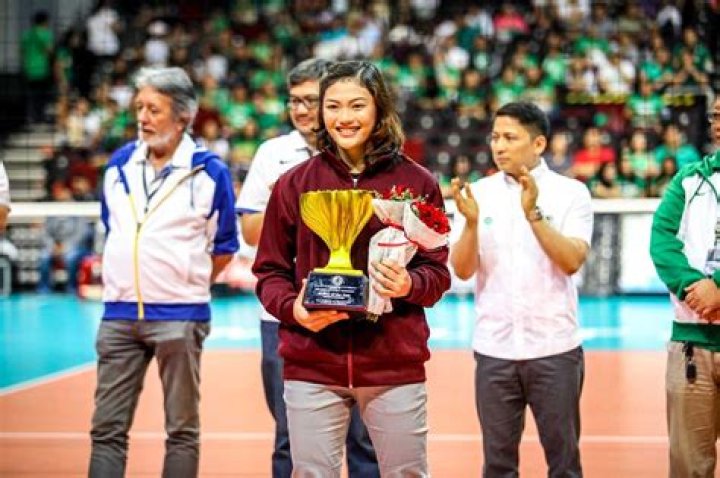 Who won UAAP Season 78 womens?