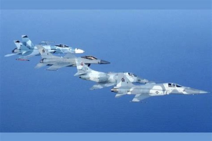 Why did the F 20 Tigershark fail?