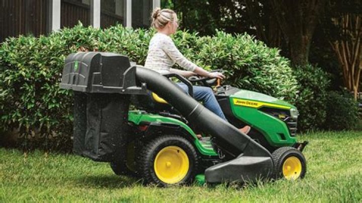 Why does my John Deere riding mower cut uneven?