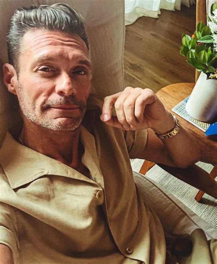 Why does Ryan Seacrest look swollen?