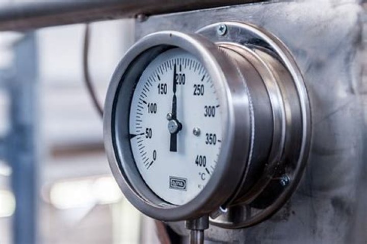 Why is my oil pressure gauge stuck at 80?