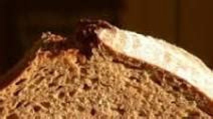 Why is my spelt bread so dense?