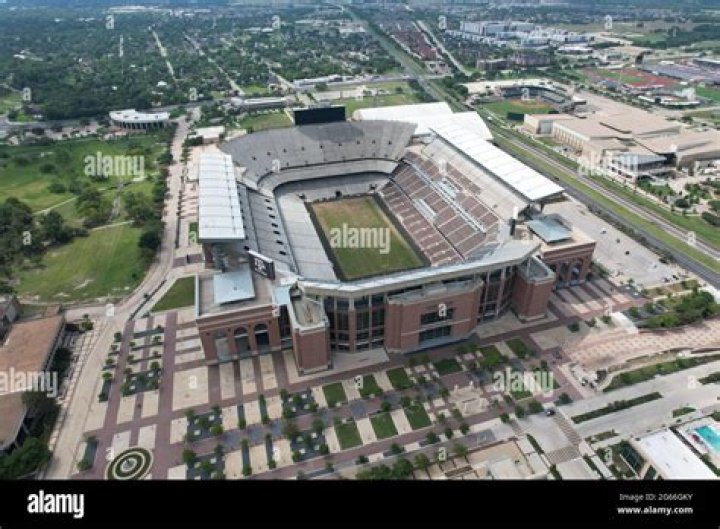 Why is Texas A&M stadium called Kyle Field?