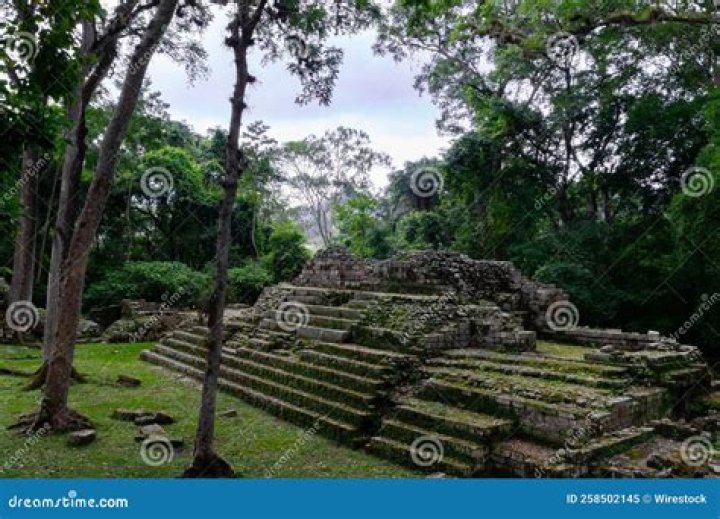 Why is the Copan ruins important?